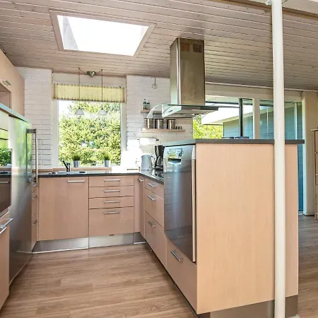 6 Person Holiday In Tarm